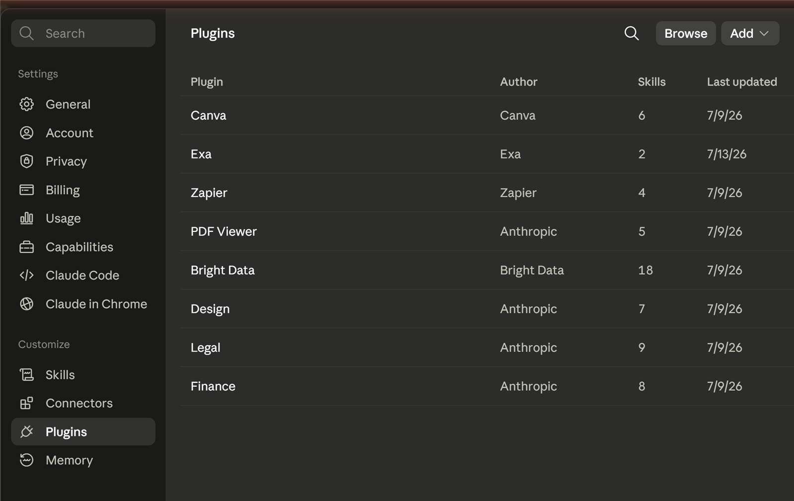 מסך ההגדרות של קלוד, טאב Plugins, עם רשימת הפלאגינים המותקנים